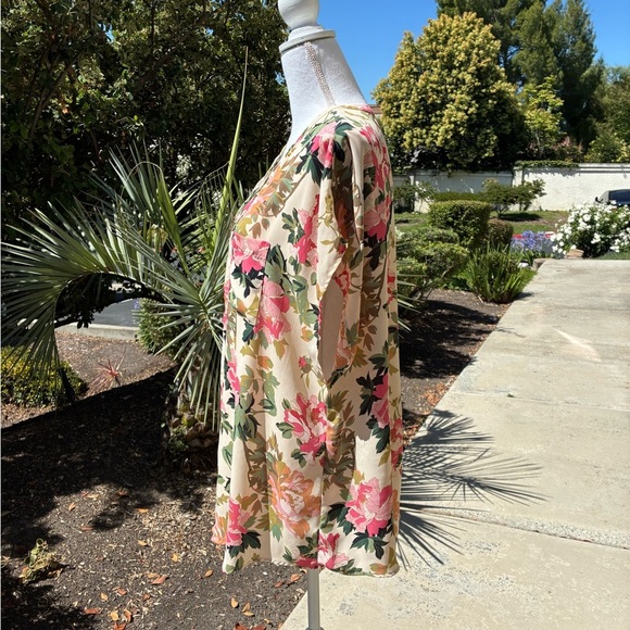 Torrid Georgette Floral Print Women's Top Size 2X - Picture 5 of 9